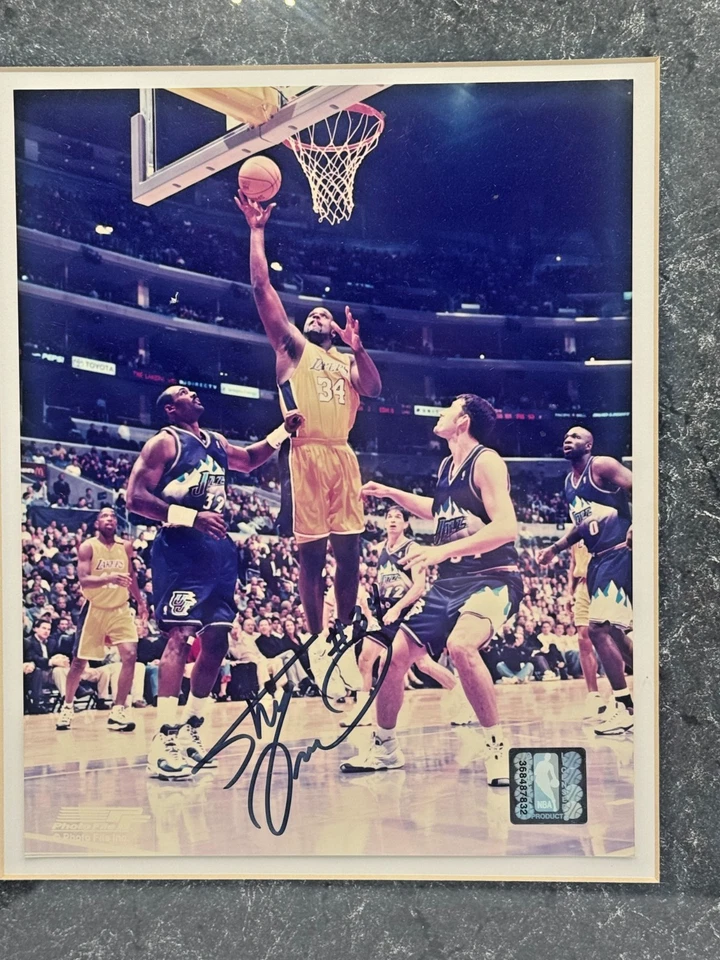 Shaquille O'Neal Signed Framed 11x14 Los Angeles Lakers Photo JSA Hologram - Image 2 of 4