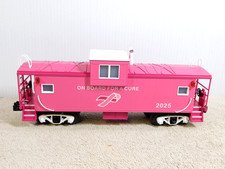 MTH Railking 30-77408 Cancer Awareness Extended Vision Caboose