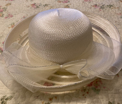 Off White Women s Ladies Hat with Bow