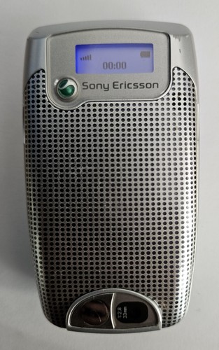 RETRO SONY ERICSSON Z600 FLIP MOBILE PHONE-UNLOCKED WITH NEW CHARGAR & WARRANTY - Afbeelding 1 van 5