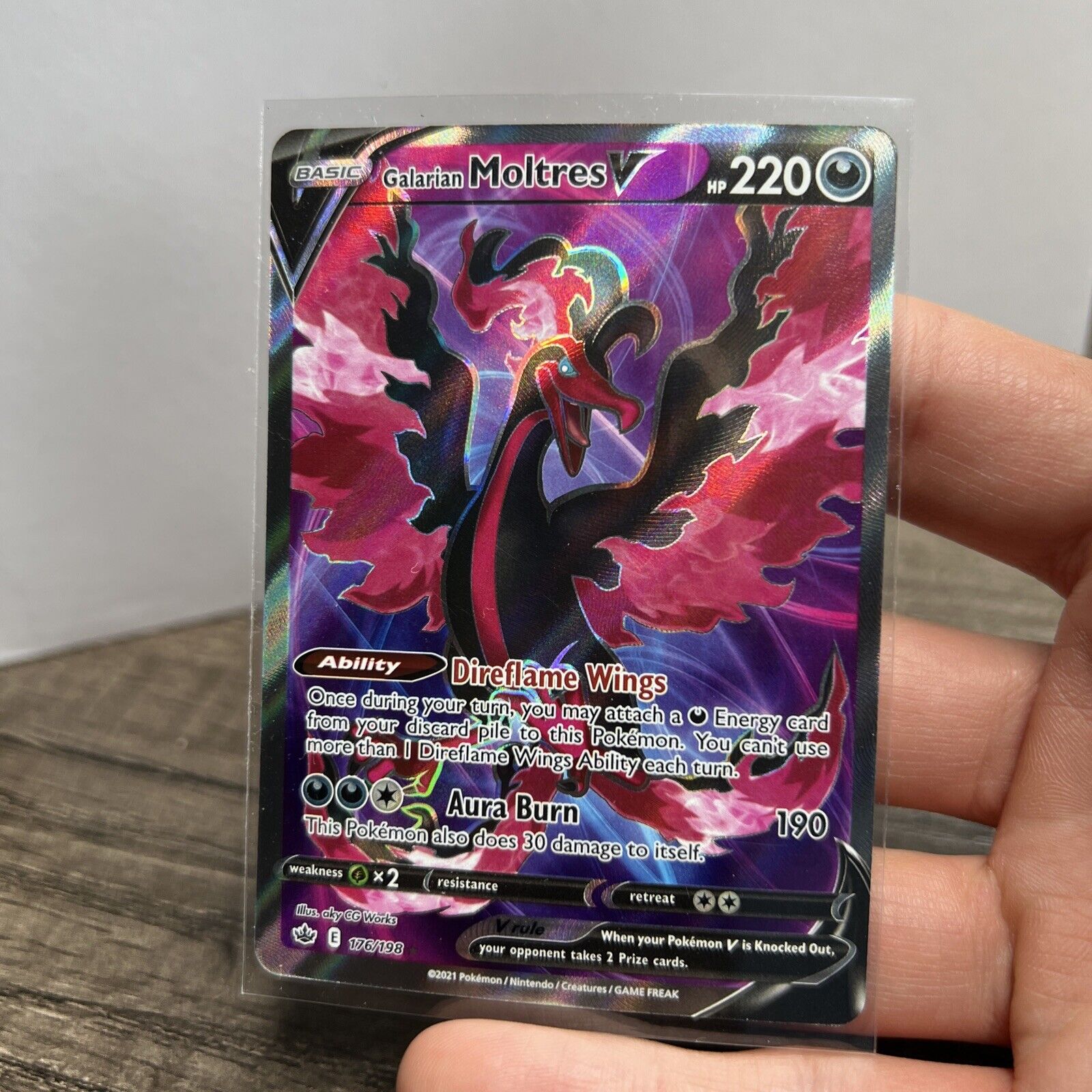 Sulfura de Galar V (Galarian Moltres V) 176/198 Full Art - Ultraboost X  Epée et Bouclier 6 Règne de Glace - Box of 10 French Pokemon cards :  : Toys & Games