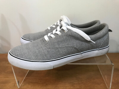 Universal Thread Shoes Womens sz Low Top Sneakers Gray Canvas Round Toe  Casual