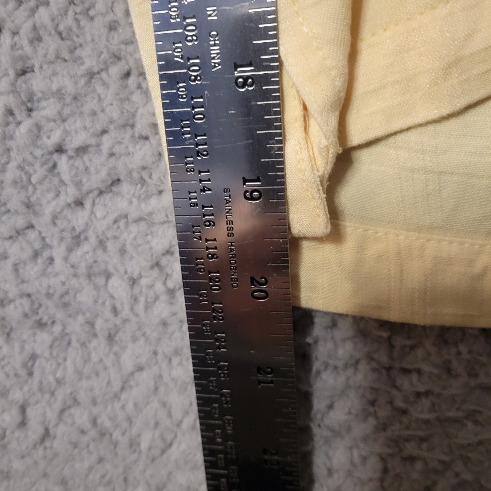 Basic Options Yellowstone Buffalo Yellow Short Sl… - image 8