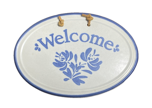 Vintage Pfaltzgraff Welcome Friends Wall Plaque, Yorktowne Pattern (B009)