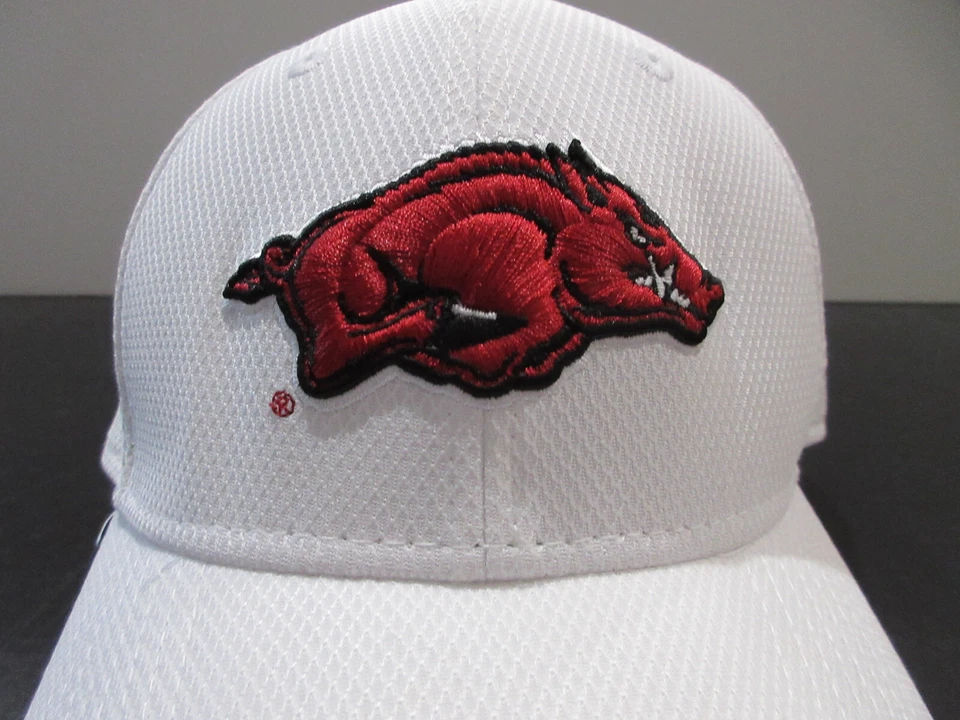 Arkansas Razorbacks Hat Cap Fitted Adult Medium White Red College Football Mens - Image 2 of 4
