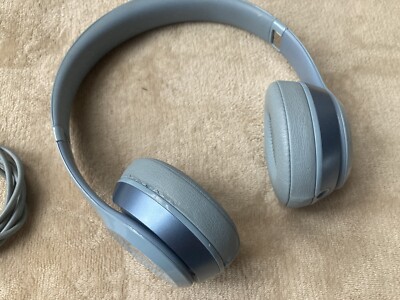 Beats by Dr. Dre Solo 2 Wired Headband Headphones Blue/Gray B0518