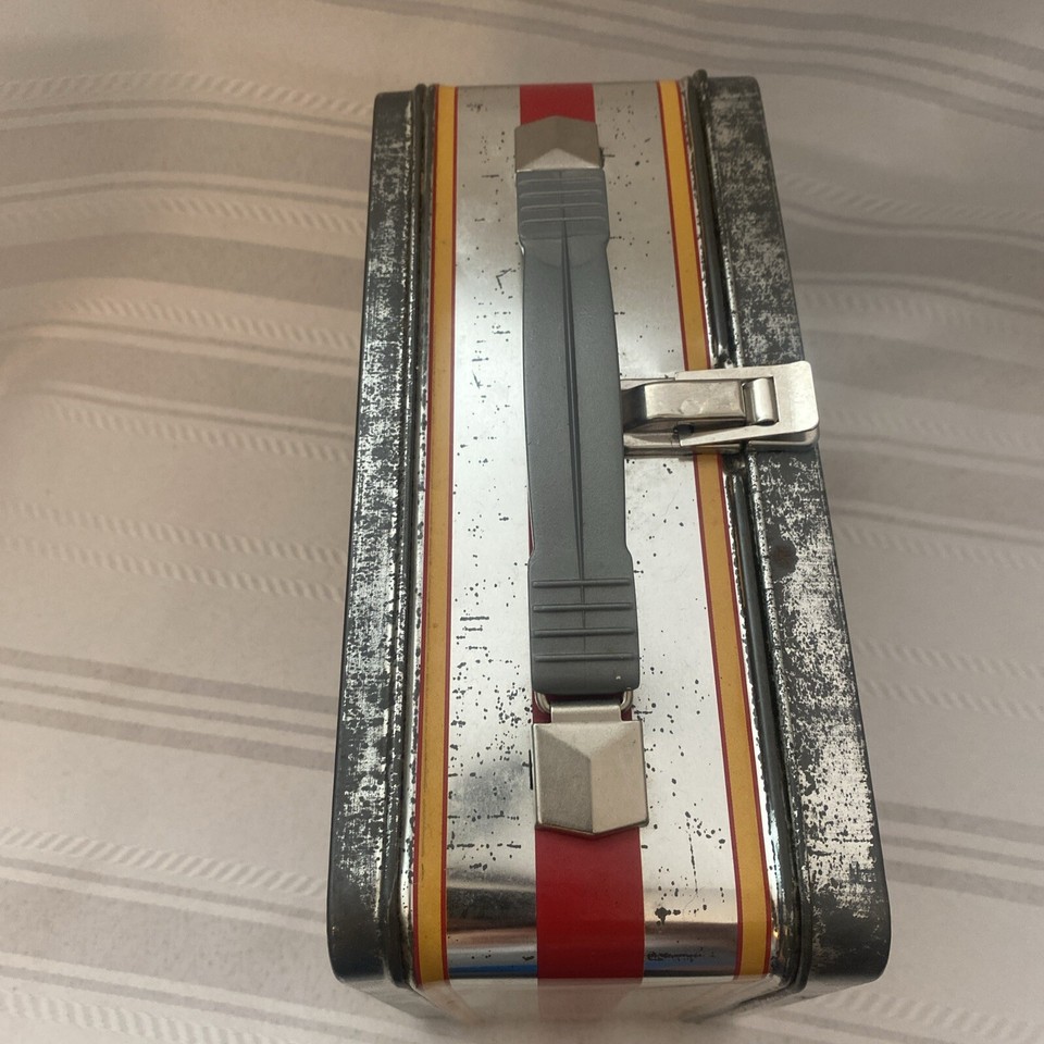 Hot Wheels TBucket Metal Lunch Box with Thermos 1998 Thermo Never Used