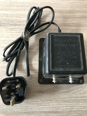 Scalextric C922 Trafo 12V Netzteil schwarz, funktioniert einwandfrei, ohne Karton