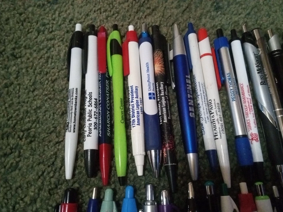 Lote De 50 Bolígrafos Publicitarios De Colección Usables Múltiples Diseños Foto 2 de 4