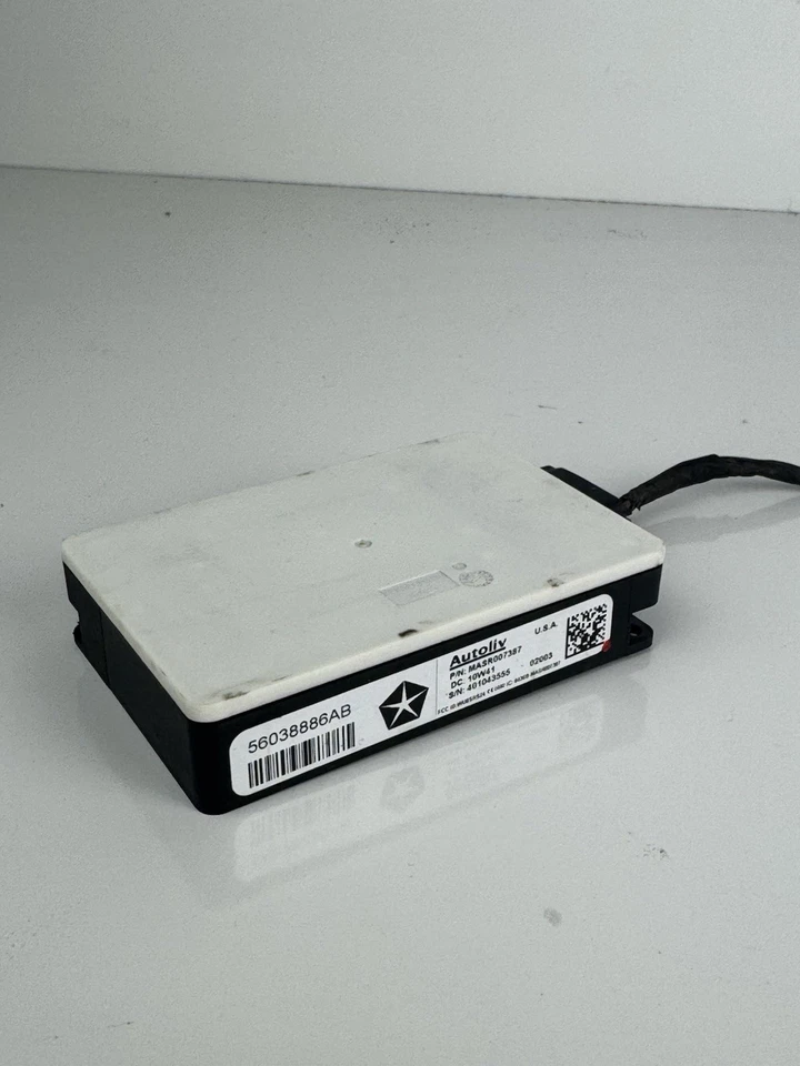 Chrysler Town Country 56038886ab 2008-2016 sensor de detección de punto ciego radar Foto 2 de 3