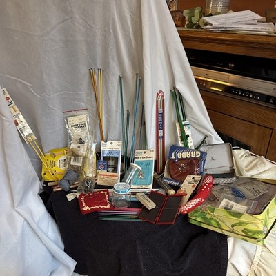 Lot Of Miscellaneous Sewing Supplies Knitting Needles Thread Needles Pins Etc