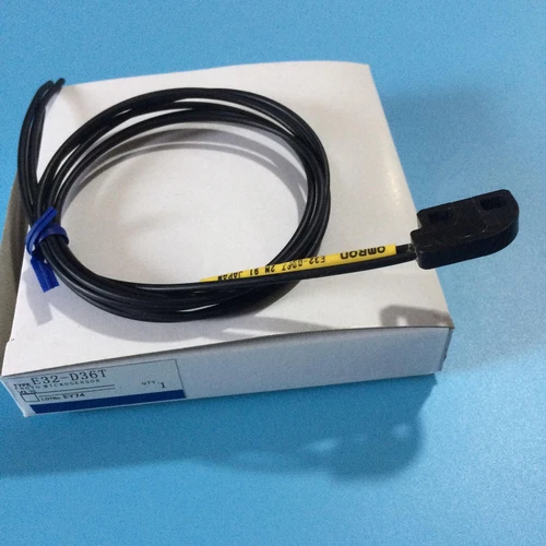 new omron in box E32-D36T fiber optic sensor E32D36T One year warranty