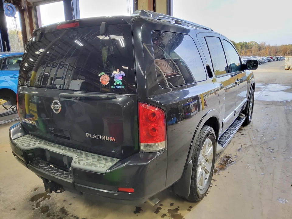 Espejo retrovisor interior delantero central usado se adapta a: Nissan Armada 2011 centro delantero Foto 2 de 4