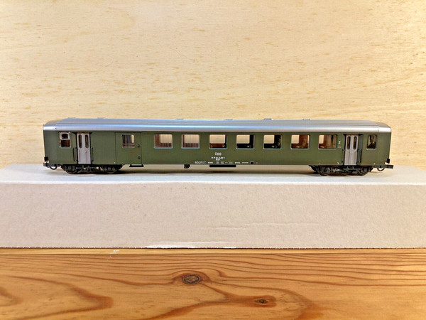 H0 - Roco 44485 - ÖBB 2nd class baggage coach type Schlieren