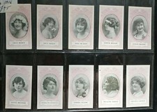 WILLS (SCISSORS) - ACTRESSES (MAUVE) - FULL SET OF 30 CARDS