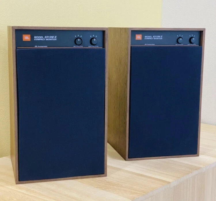 JBL 4312M2WX pair small monitor speakers walnut pair Harman Japan