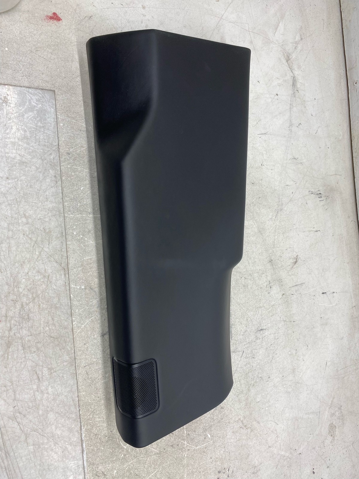2015-2020 BENTLEY BENTAYGA OEM RIGHT LEFT MIDDLE B-PILLAR TRIM PANEL SET x2