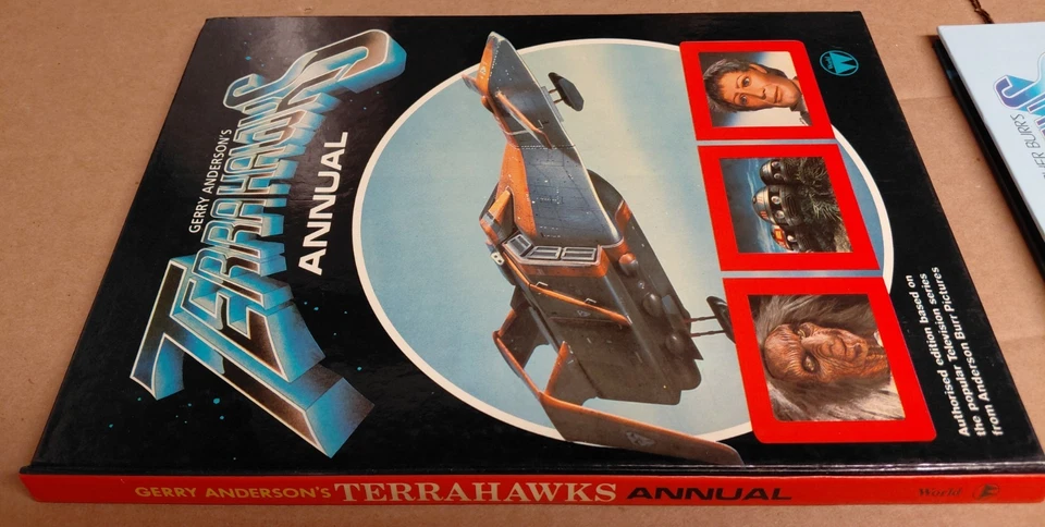 Terrahawks Annuals - Vintage Gerry Anderson 83 & 84 Comic Hardcover Foto 2 de 4
