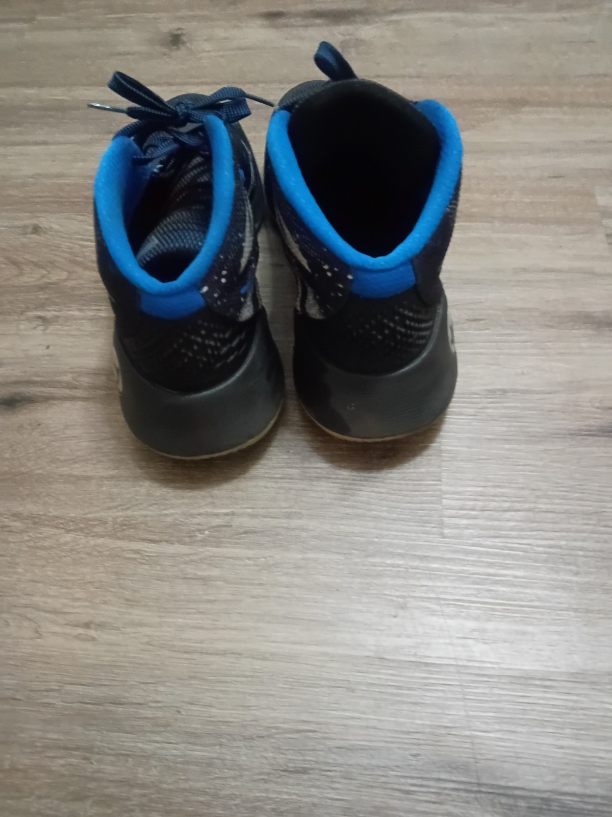 Nike Men's Black Blue White Mid Top Basketball Sneaker Lace Hook & Loop ...