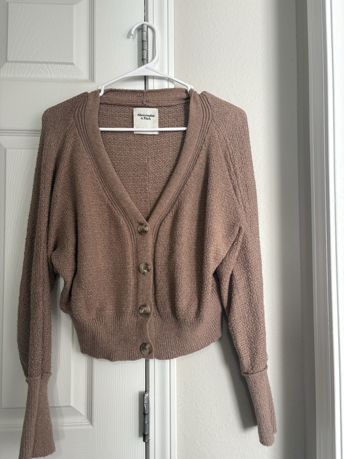 Abercrombie & Fitch Women's Cardigan Sweater Tan Used Size Large