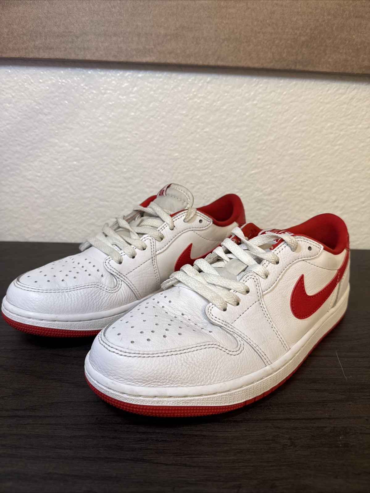 Nike Air Jordan Men’s Size 9 1 Retro Low OG White University Red CZ0790-161
