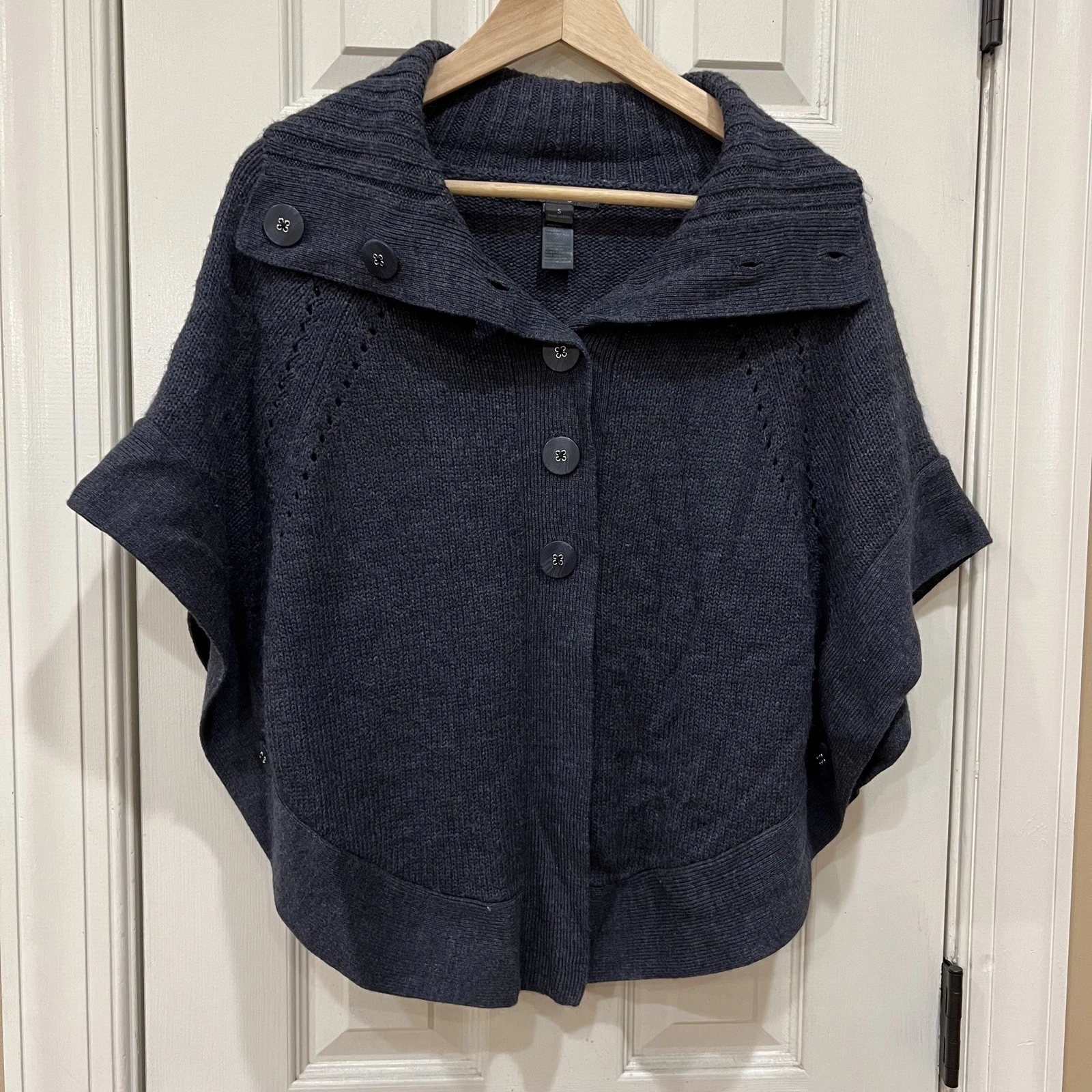 Women’s Vintage Forever 21 Gray Sweater Poncho Cape Shrug Button Small Y2K