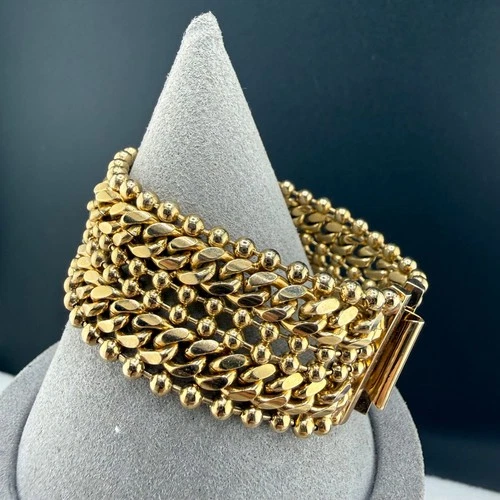 Vintage Monet Bracelet Wide Gold Tone Chain 6.5”