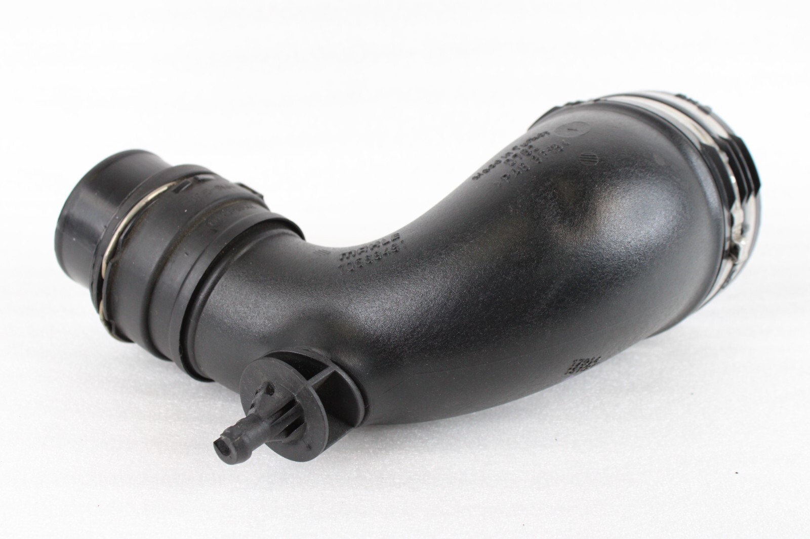 2014-2017 MASERATI GHIBLI ENGINE DRIVER SIDE FILTER BOX TUBE HOSE W/ SENSOR OEM