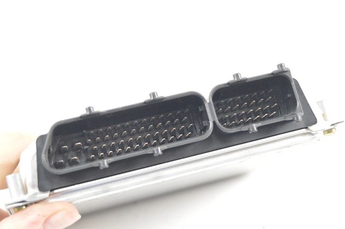 Unidad de módulo de control ECU del motor VW 071906018AC 0261206508 - Imagen 3 de 4