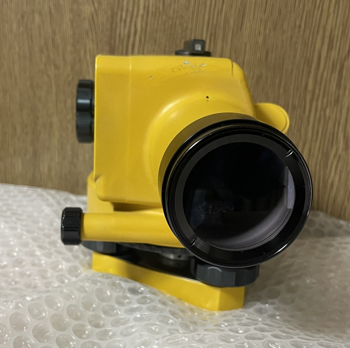 Auto Level TOPCON AT-M3 Survey Instrument Minimum Focusing Auto Level TOPCON AT-M3 Survey Instrument Minimum Focusing