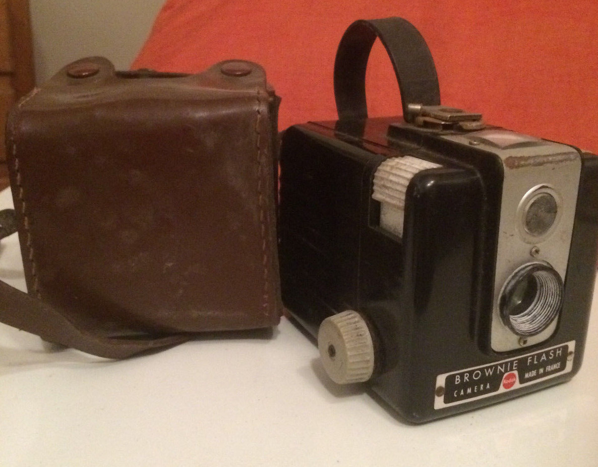 Appareil photo argentique Flash caméra KODAK Brownie avec sa
