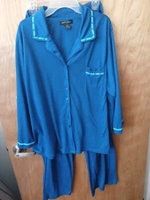 WOMAN'S 2 PIECE PAJAMA SET BLUE SIZE XXL EARTH ANGELS LONG SLEEVE