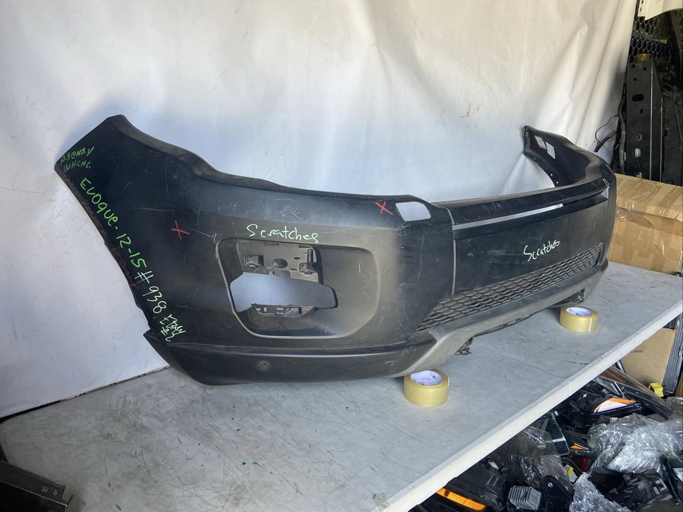 2012-2015 LAND ROVER RANGE ROVER EVOQUE FRONT BUMPER COVER OEM Foto 3 de 4