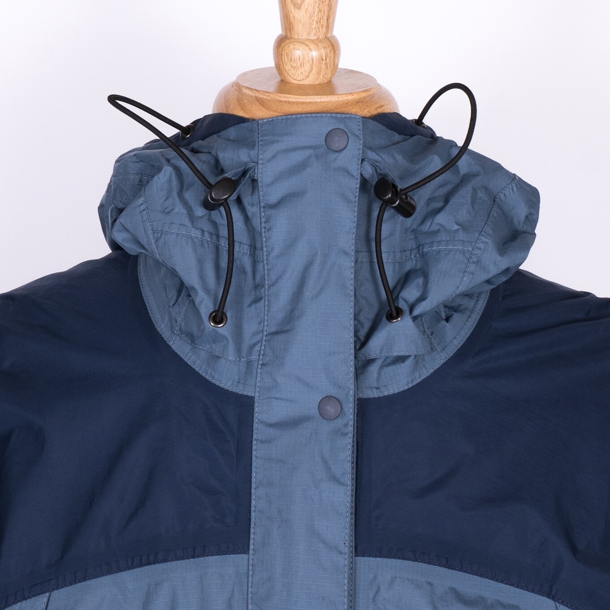 ジャケット・アウター CHOPOVA LOWENA Blue Knot Eye Hooded S ジャケット・アウター CHOPOVA LOWENA Blue Knot Eye Hooded S