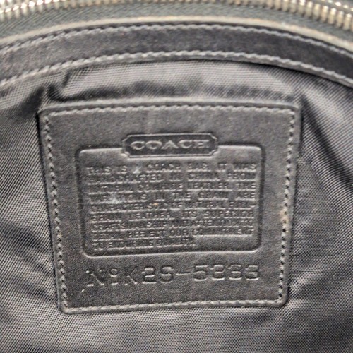 Borsa a tracolla Coach vintage in pelle nera - Foto 3 di 9