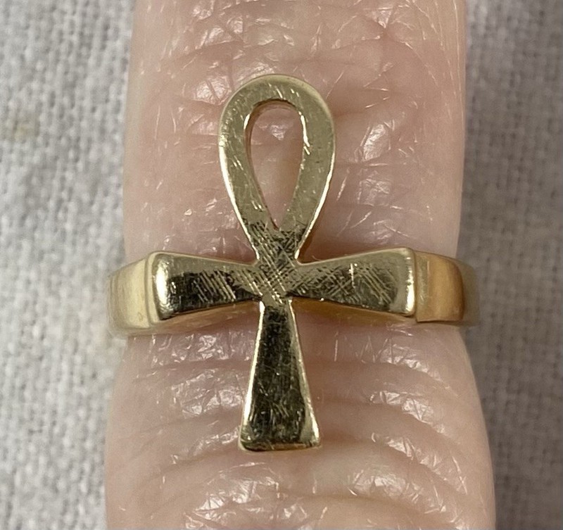 Vintage 14K Gold Ankh Ring 3.8 Grams Size 4.5