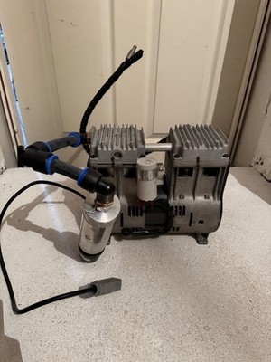 EUC THOMAS PEAK SCIENTIFIC 2750TGHI52/48-221I COMPRESSOR VACUUM PUMP REFURB