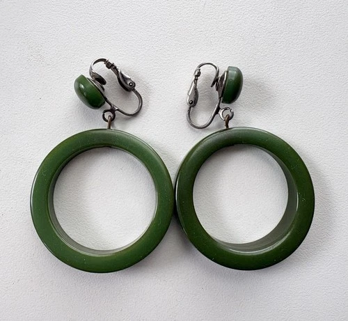 Vintage Apple Green Bakelite Round Hoop Clip On Earrings Costume Jewelry