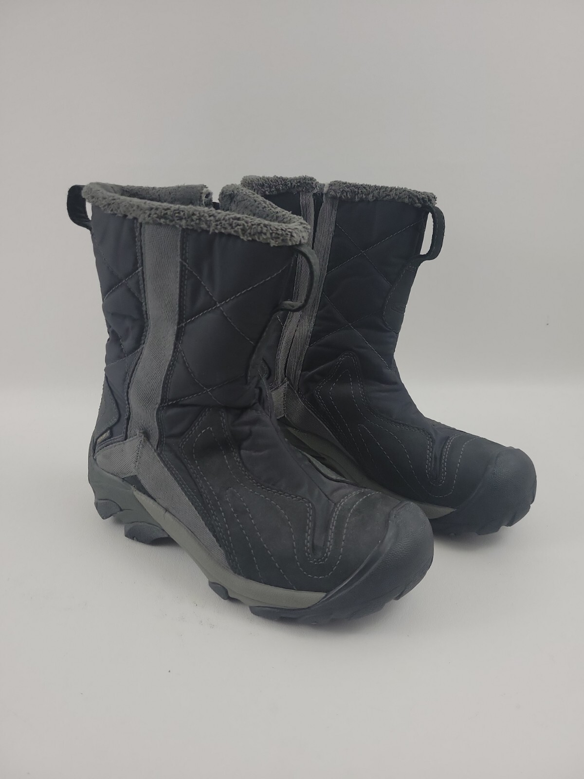 Stivali da neve invernali Keen donna neri 5278 isolati con zip taglia US 6 UK 3 5