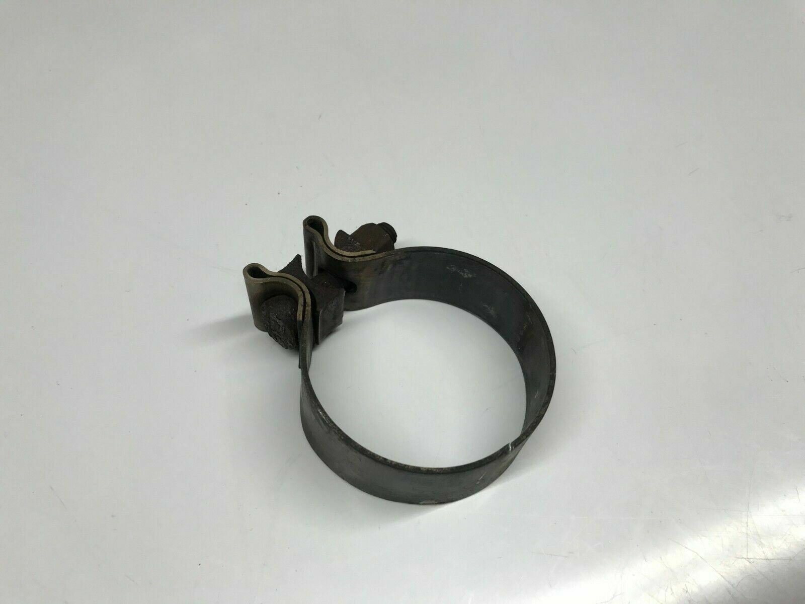 FERRARI 488 EXHAUST MUFFLER TO CATALYTIC CLAMP OEM 844311