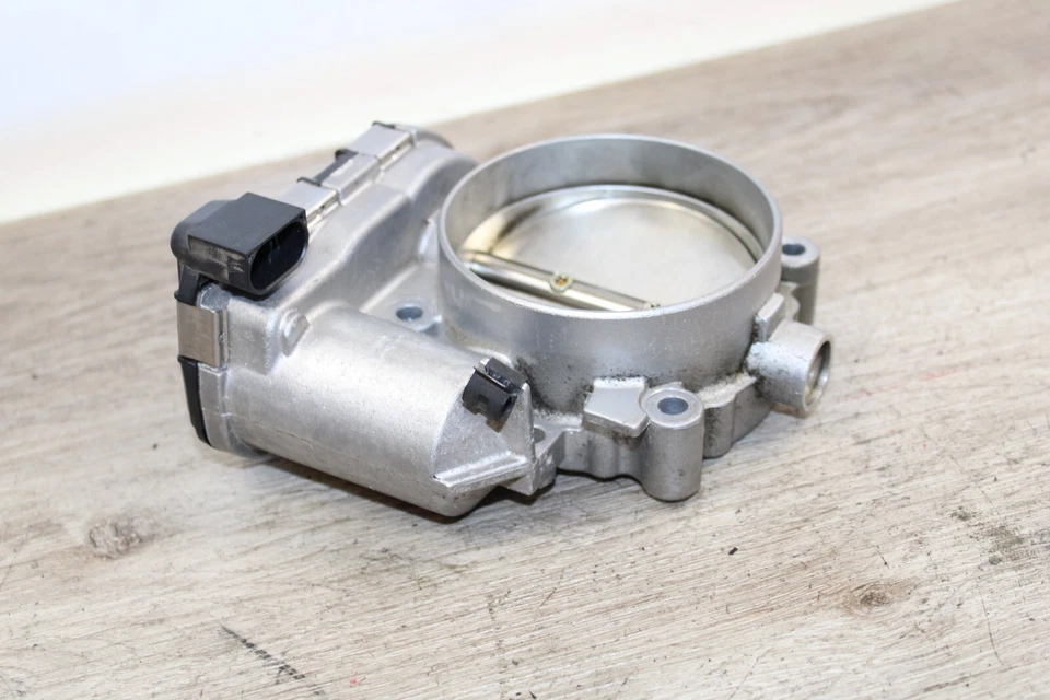 11-20 w212 w218 x166 w166 w251 R231 SL550 M278 M278 4.6 4.7 THROTTTLE 身体 — 第 2/4 张图片