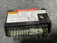 Honeywell S8610U Universal Intermittent Pilot Ignition Control S8610U3009