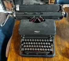 Vintage 1942 Royal KMM Magic Margin Typewriter Serial Number KMM14-2943590 thumbnail