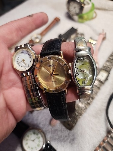 30 Watches For Parts And Repairs Geneva Milan Timex Ronica Riviera Etc Lot - Picture 12 of 14