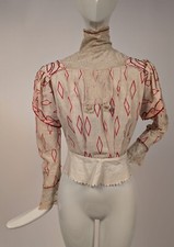 EDWARDIAN RED DIAMOND PRINT SILK SHANTUNG BODICE W HIGH LACE COLLAR