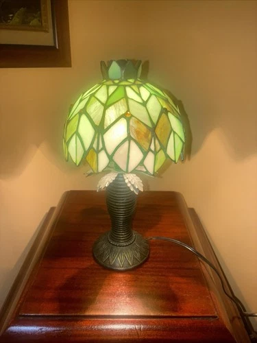 Small Vintage Tiffany Style Stained Glass Table Lamp