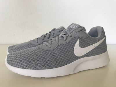 Grey Nike Tanjun Shoes New Men's Nike Tanjun (Wolf Grey/White