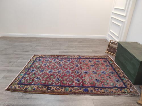 Floral Design Red Rug, 4.2 x 6.6 ft, Turkish Area Rug, Wool Rug, Handwoven Rug - Picture 4 of 10