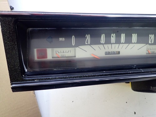1969 Datsun 510 Dash Panel Speedometer Gauges Very Nice Original # 24810-A2400 - Picture 2 of 15