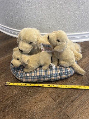Vintage 2000 Animal Alley Golden Retriever and Her Puppies! Plush New With Tags! - Picture 9 of 10